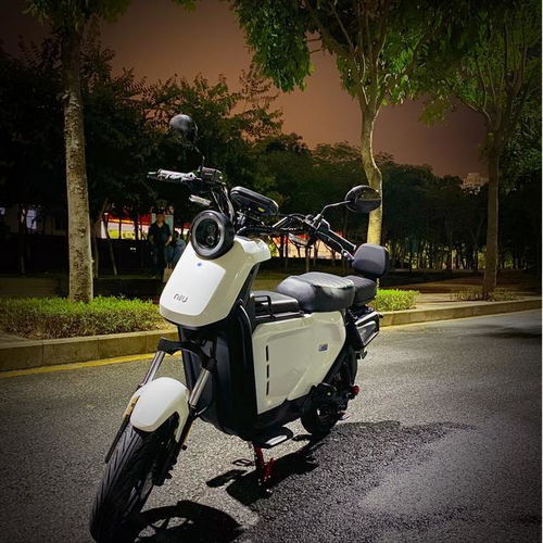 小牛電動(dòng)車uqi b白色 青春版 個(gè)人喜好升級(jí)配件清單